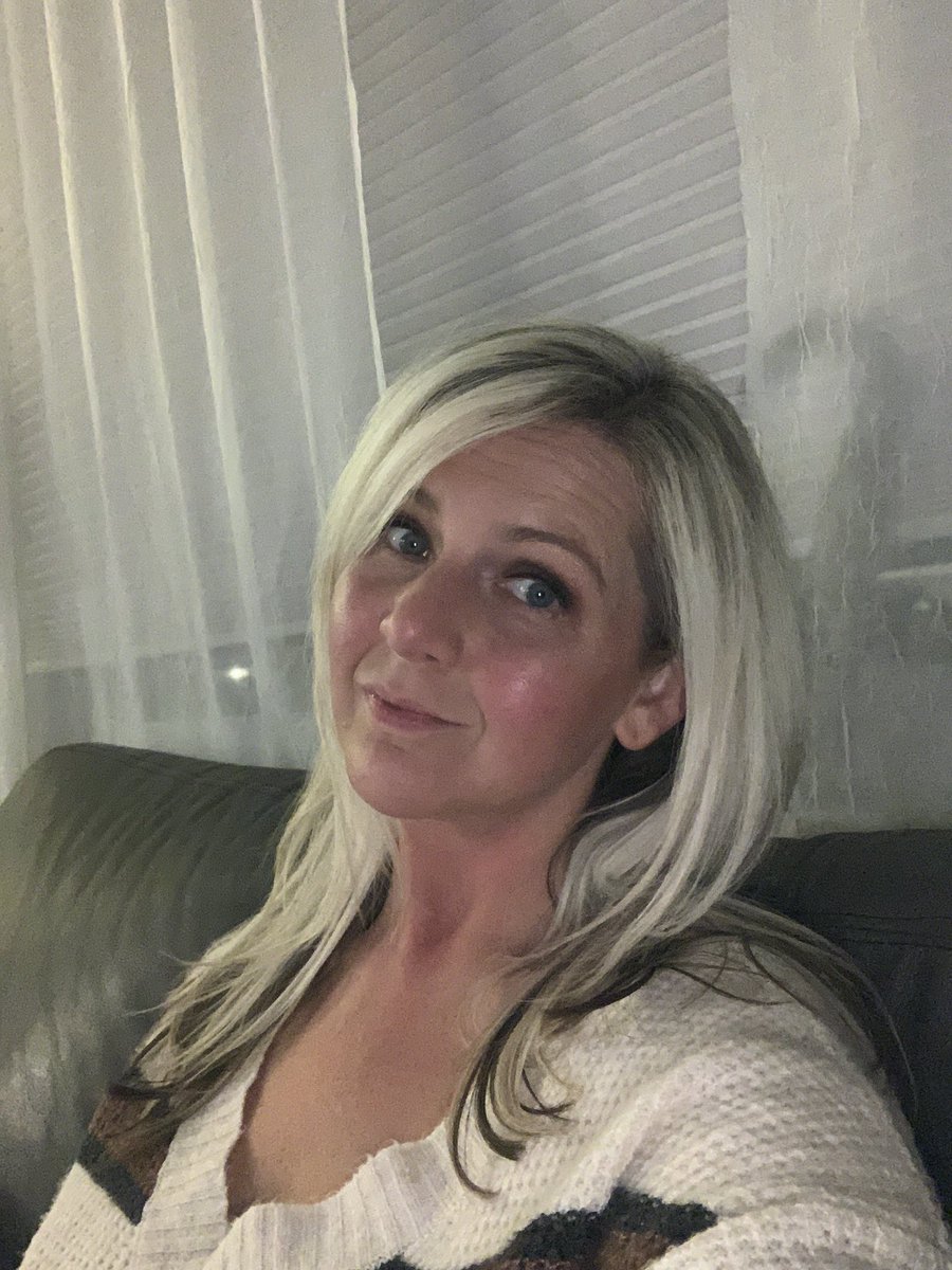 jen_fromtheD's tweet photo. @taurusismagic 1. April 27 the big 40 
2. A new front window for my car 
And a bottle of wine 🍷 3. https://t.co/vEVSq0o7Yj