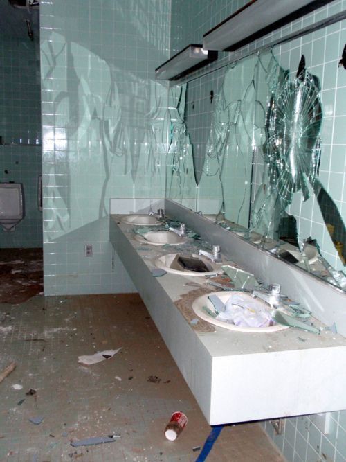 yo después de sacarme fotos en el espejo y salir mal en todas