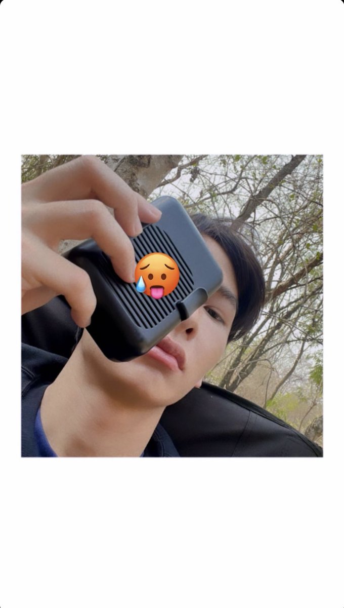 offgun_family's tweet photo. เดี๋ยวอุนแม่เอาน้ำไปสาดพระอาทิตย์ให้นะครับ😫
@AtthaphanP 

📸 : https://t.co/TWdA5nNfNF

#HomeSchoolseries
#กันอรรถพันธ์ #GunAtthaphan https://t.co/jE09BVMICE