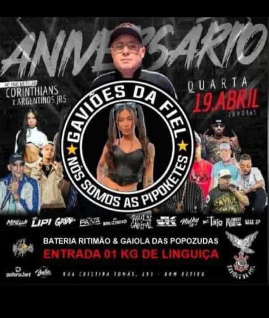 Kbcaa_31's tweet photo. @ettorcidamemo Os de preto é pipokete 🔥😂 https://t.co/pic0sxnOeO