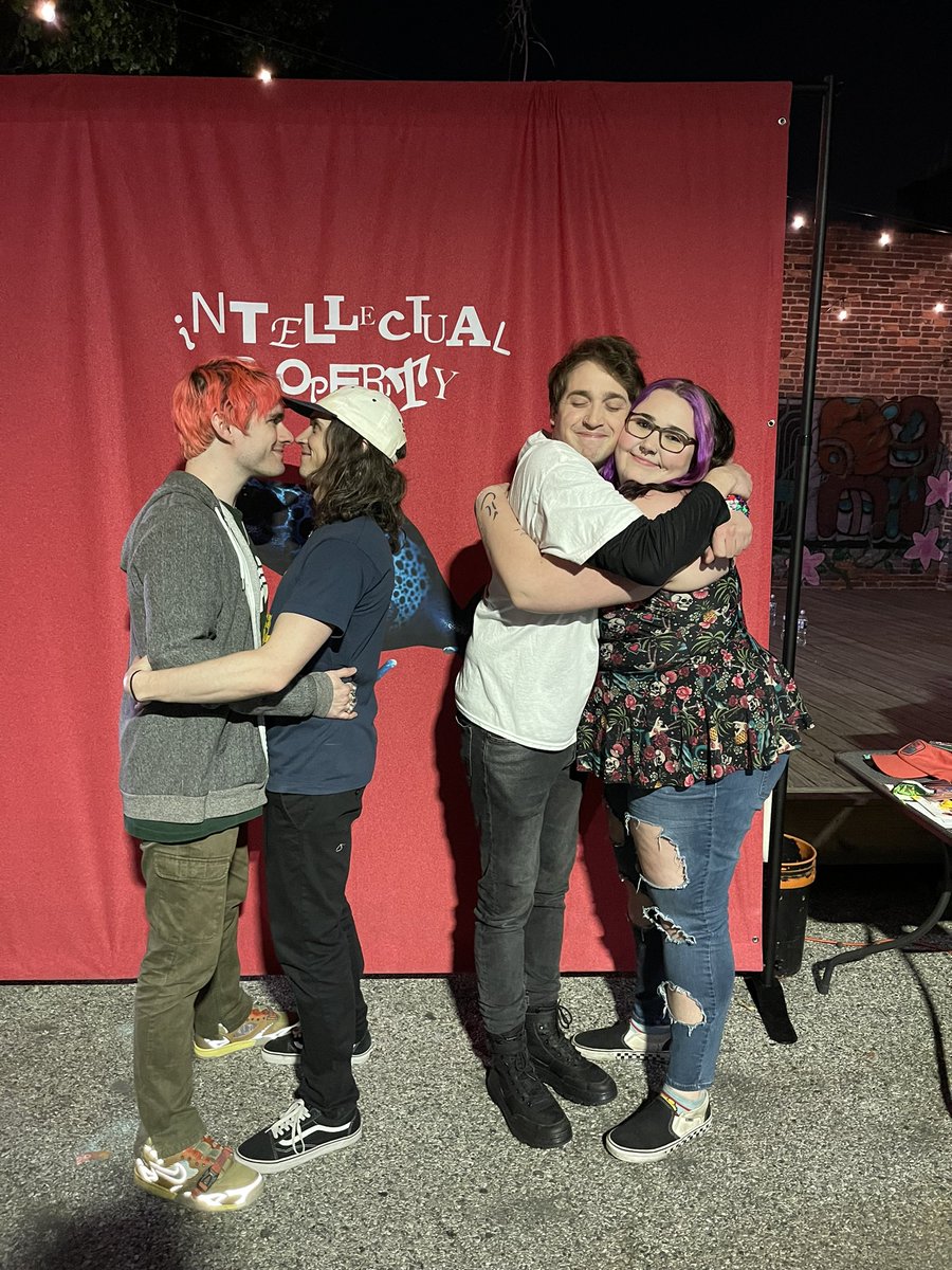 jazzy💐 tweet media