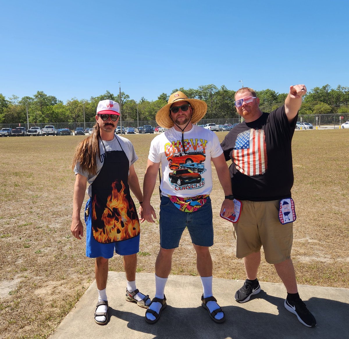 Ed_LaRose's tweet photo. Weeki Wachee cookouts...  I know..... speechless. #SpringFlingWeek #YearOfTheHornet @WWHSGIRLSBB @wwhs_bball @WeekiWacheeFB @cheer_wwhs @HernandoSchools https://t.co/JVfoHZZcTv