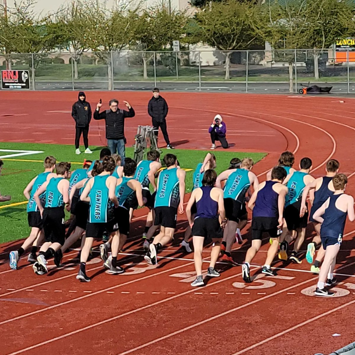 Deko_Gurl's tweet photo. @NathanKorth competing in the @SumnerBLSchools #trackmeet
#TripleJump #1600m #800m #relayrace #410athlete #classof2024 https://t.co/8NDSRqNROg