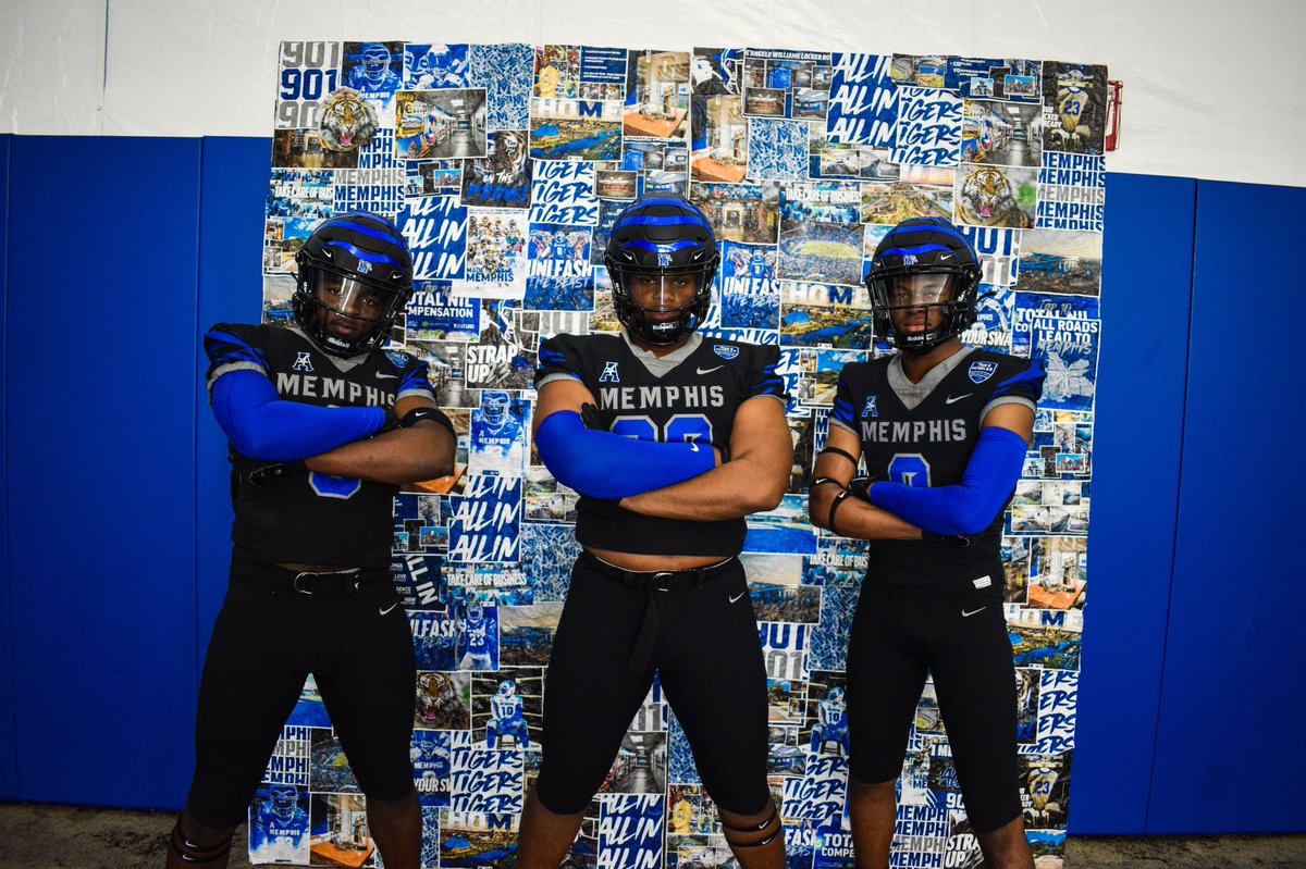 BrandonNich5's tweet photo. Enjoyed my time at spring practice with the hometown team and some teammates! @MemphisFB @CoachClark3 @RSilverfield @SamPopper_ https://t.co/SVRqMIkiwZ