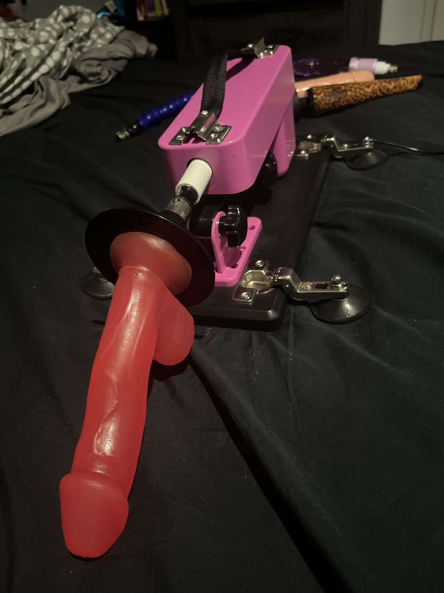 Luvednwanted1's tweet photo. New toy ready for some customs  #sellingcontent #buyingcontent #onlyfans https://t.co/GUjWutWcP3 https://t.co/sZQKiLCroS