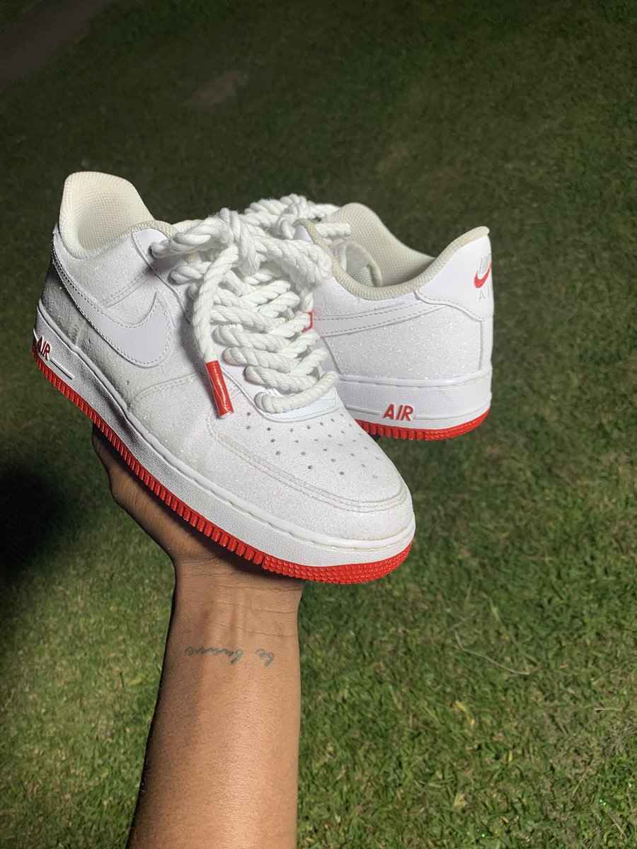 d__robert's tweet photo. Iced out to the Remix 💎
“Red Ice”❤️ AF 1’s 
#2tallcustoms🧘🏾‍♂️ https://t.co/wPwvDuFlsl