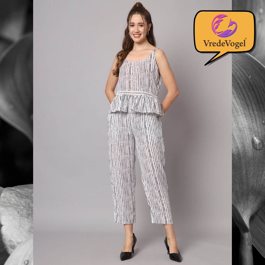 It’s time to get out of your comfort zone, because this jumpsuit is going to take you there.
This jumpsuit is a must for all travel-ready styles. #travelclothing 
.
.
.
#jumpsuit #fashion #dress #jumpsuitmurah #ootd #style #bajumurah #dressmurah #vredevogel #jeans #jumpsuitimport