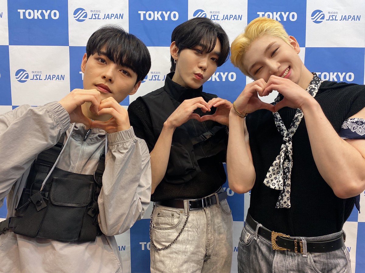 FCLIVE_official's tweet photo. ˚*.꒰🎞 #LAM LIVE TOUR in JAPAN 🎞꒱.*˚

🤍4/20(木) は❶17時❷20:30-開演🤍
💚当日券あり
📍新宿K-SQUARE3F

#ライクアムービー の魅力は会場で直接チェック👀💞
初めての方は無料でお楽しみ頂けます🔰

🔗 ⇢ https://t.co/jGN7mV6rIm

#영화처럼 #LIKEAMOVIE #新大久保 #KPOP https://t.co/G0KxjMKOHy