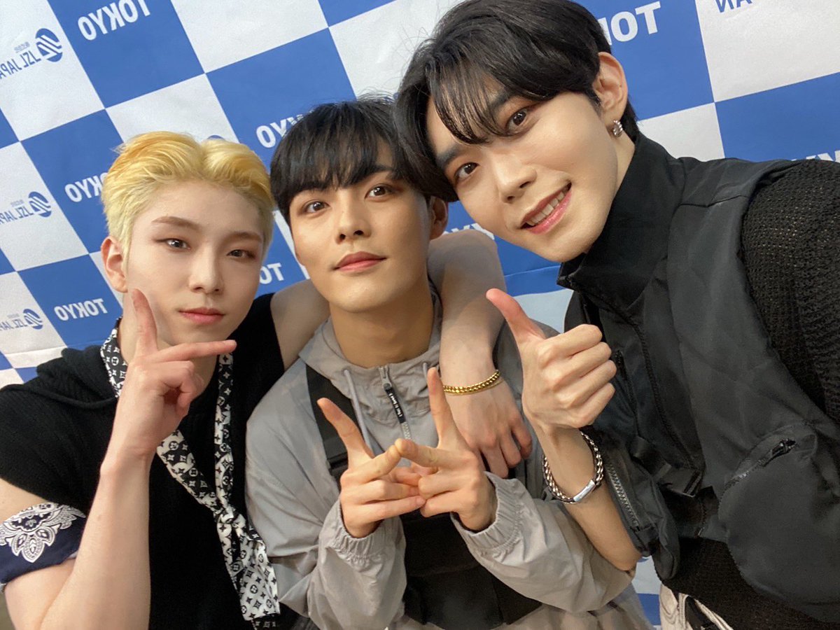 FCLIVE_official's tweet photo. ˚*.꒰🎞 #LAM LIVE TOUR in JAPAN 🎞꒱.*˚

🤍4/20(木) は❶17時❷20:30-開演🤍
💚当日券あり
📍新宿K-SQUARE3F

#ライクアムービー の魅力は会場で直接チェック👀💞
初めての方は無料でお楽しみ頂けます🔰

🔗 ⇢ https://t.co/jGN7mV6rIm

#영화처럼 #LIKEAMOVIE #新大久保 #KPOP https://t.co/G0KxjMKOHy