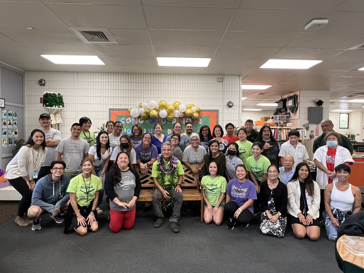✨ Congratulations Po'okumu for being the 2023 Honolulu District Principal of the Year! ✨ Mahalo for all you do for our Fern Eagles 🦅 #FernIsWhereWeLearn