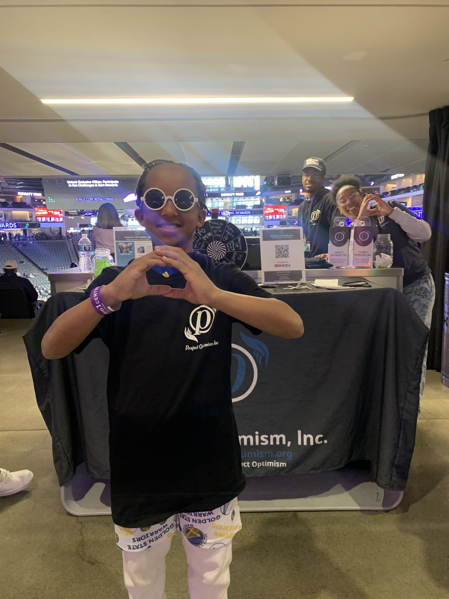 ProjOptimism's tweet image. Our very own P.O. beam team was in the building for the @sacramentokings last home game of the regular season. We are blessed and thankful to be apart of the @Kings_Community starting five.

#projectoptimism #sacramentokings #lightthebeam #kingscommunity #startingfive #mentoring