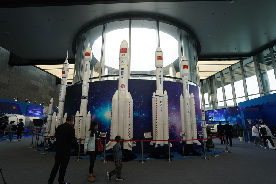 XHNews's tweet photo. The China Space Conference will be held from April 23 to 26 in Hefei, the capital city of east China's Anhui Province, its organizers announced on Wednesday https://t.co/njg6LsVntR https://t.co/y8Le7scxIV