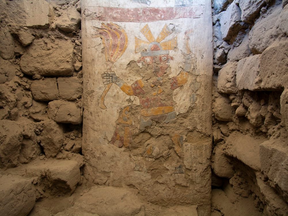 RT @whencyclopedia: Archaeologists Discover 1,400-Year-Old Murals of Two-Faced Men in Peru. https://t.co/5hCHpBkELT https://t.co/kaSeCKl2nI