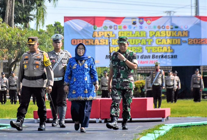 Pemkab Tegal siapkan 13 pos mudik Lebaran sambut libur Hari Raya Idul Fitri tahun 2023. Keterangan tsb disampaikan Kabag Ops <a href="/polrestegalkab/">POLRES TEGAL</a> Kompol Sardoyo, Jumat (14/04).

Selengkapnya
setda.tegalkab.go.id/2023/04/15/pem…

Via <a href="/HumasTegalkab/">Humas Pemkab Tegal</a>

#InfoMudikElshinta