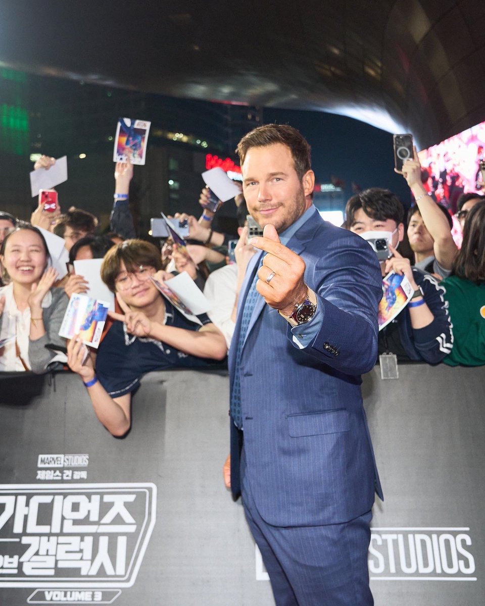 prattprattpratt's tweet photo. The Guardians take Seoul! 🇰🇷 #gotgvol3 https://t.co/xA8zwj5ukr