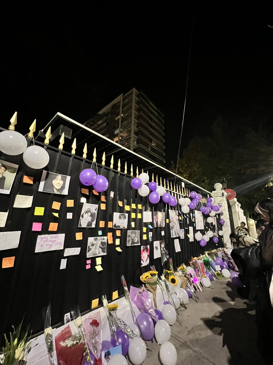 afia_527's tweet image. Rest in love moonbin 🥀🤍