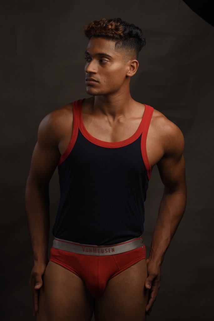 VaibhavMW's tweet image. If You Can Take Care Of Your Health To The Fullest - You Can Do Anything!
Because Sacrificing &amp;amp; Showing Discipline On Yourself 24/7 Is Much More Tougher Than Putting Your Mind Onto Something For A Few Minutes💯
#fitandhandsome #leanmuscles #look 
#hotmodel #menswear #mensfashion