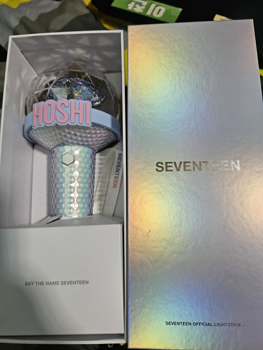 bagol1209's tweet photo. WTS | LFB PH

[ON Hand] Carat bong v2

-carat bong (used once during BeTS in manila)
-box
-strap
-hoshi accessory 

RFS: Need cash

Bought this from @/sebongmart 

💰 DM for offers (PAYO/DOP)
💳 Gcash/Maya/UB/BDO
📍Cavite
🚗Direct J&amp;T/LBC https://t.co/r6DPDDedNe
