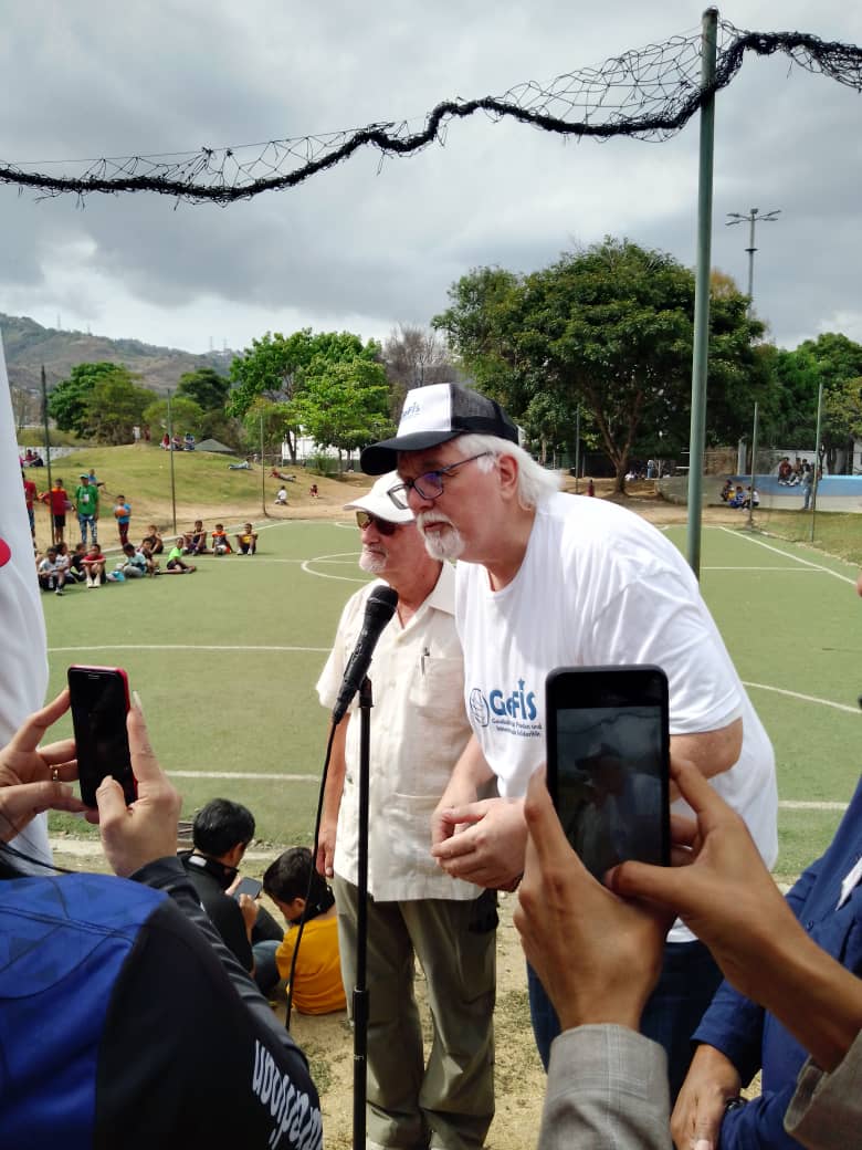 cosi_venezuela's tweet photo. #19Abr📸#HOY Desde el Parque Recreacional Hugo Chávez de La Rinconada, realizamos actividades deportivas y danzas tradicionales, con la presencia de la Delegación de Miembros de la Asociación por La Paz y Solidaridad Internacional #GeFIS de Alemania. https://t.co/9ZGOdSPh16