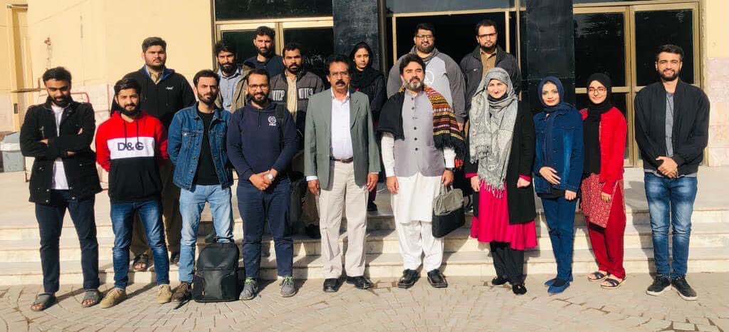 CCPSUMT's tweet photo. CCPS arranged a guest lecture on “Defining Indignity and Attendant Questions of Methodology” delivered by Dr Shahzeb. It was a well articulated discussion on the significance of indigenous knowledge and history.
#indegenouspeople #knowledgechallenge #methodology https://t.co/qQhMsgLkLv
