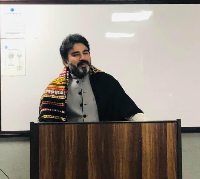 CCPSUMT's tweet photo. CCPS arranged a guest lecture on “Defining Indignity and Attendant Questions of Methodology” delivered by Dr Shahzeb. It was a well articulated discussion on the significance of indigenous knowledge and history.
#indegenouspeople #knowledgechallenge #methodology https://t.co/qQhMsgLkLv