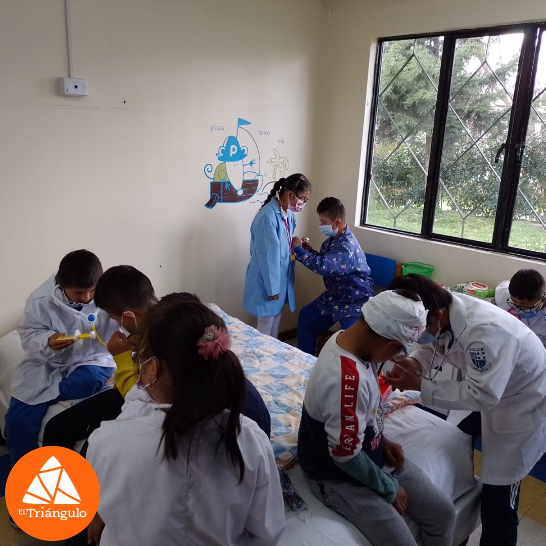 ElTrianguloEc's tweet photo. #SerMédico 🩺 Aprendemos jugando 🙂

#Educacion #FundaciónElTriángulo #ElTriangulo https://t.co/s3ZtwWTSPv