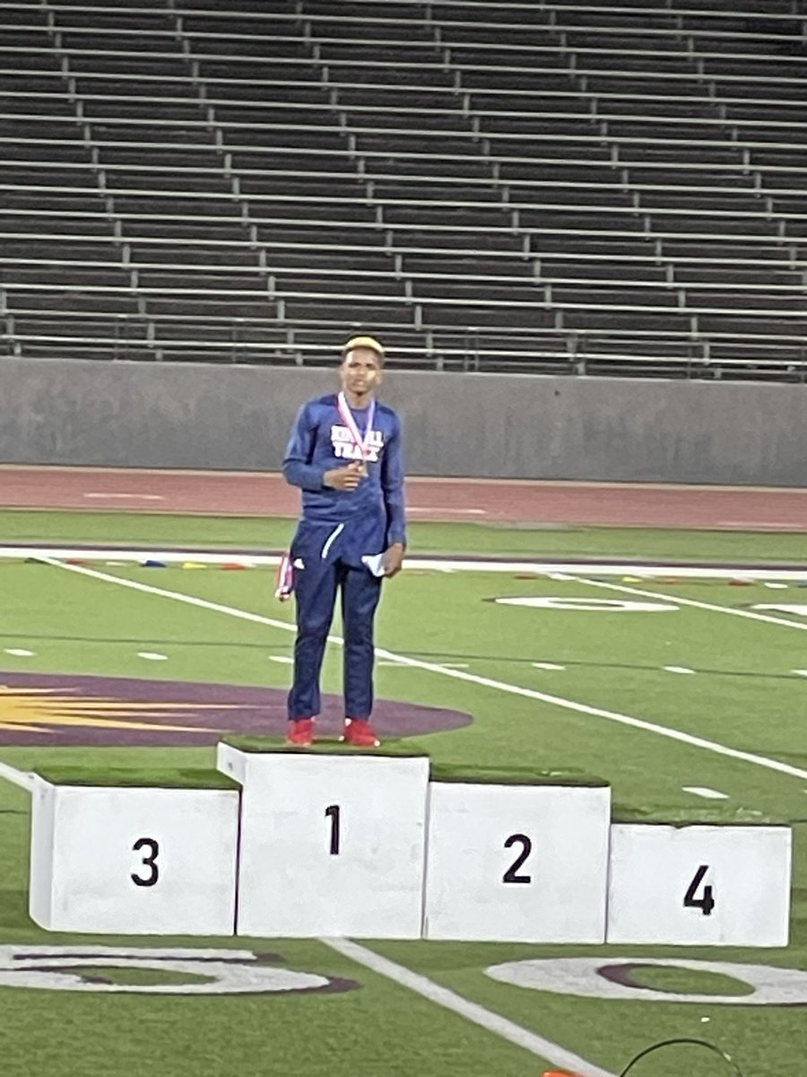 camrinjackson25's tweet image. #letsfindout @itaylormakem @CoachBam16 @CalvinLDavis3 @nsmesports @RonMurrayJr @TXMileSplit @AthleticdotNet @TXTopTalent @KKboystrack @StillKimball