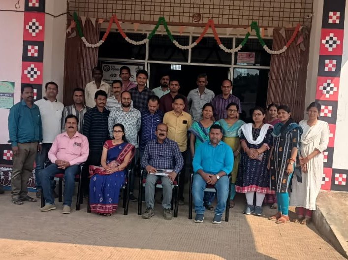 baipariguda's tweet photo. Boipariguda Tahasil Office inspection of Sri. Ranjan Kumar Biswal OAS(SAG) Addl. Secretary to Revenue Divisional Commissioner, Southern Division,Odisha Berhampur https://t.co/0ls9FCziJe