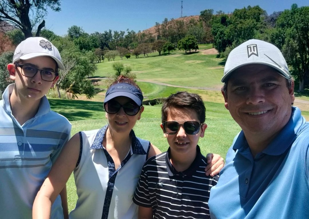 pabls's tweet photo. Un sueño poder asistir al Mexico Open y ver de cerca al #1 del Mundo Job Rahm. @Carlosgcolin @curielalejandro @curielcarlos @epbouquet @pgaribi https://t.co/9c8bGFS292