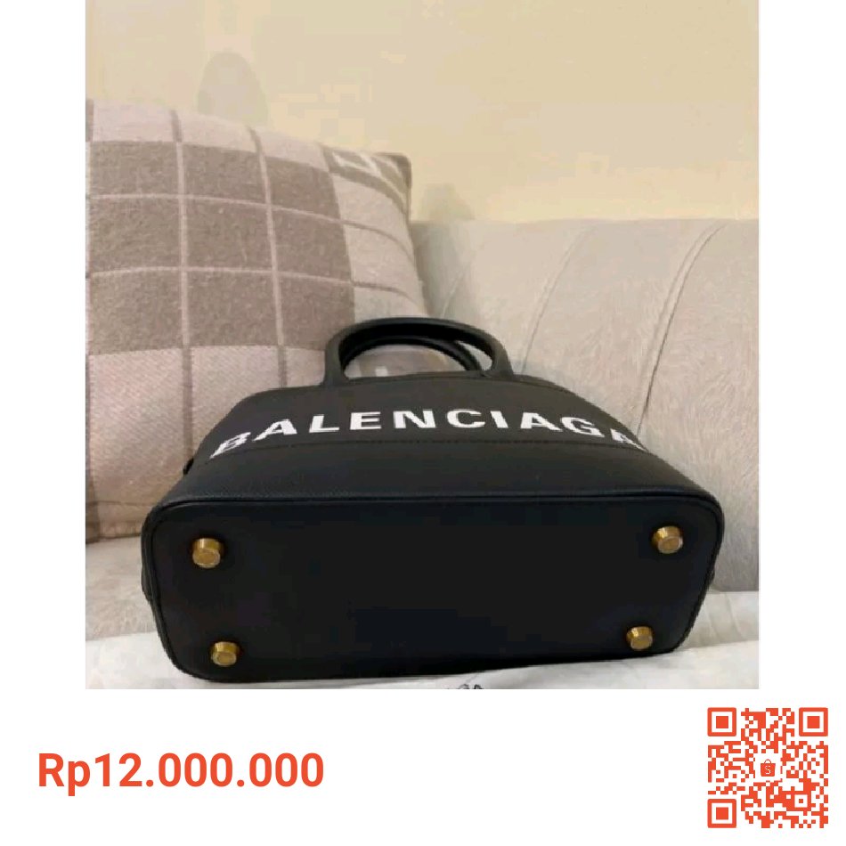 desta_auto's tweet photo. #GerhanaMatahariHibrida Lebaran Indonesia Sage Sakura The Moon Peluk Komnas HAM Kahitna Mbin Cimahi #tasbranded #tasauthentic #tasori Balenciaga Ville Black Grained https://t.co/2uQFc7UU6T #ShopeeID https://t.co/iCxhYVrf2X