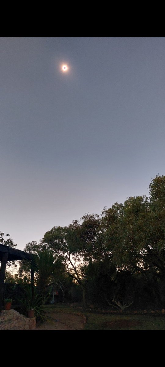 cb_smallwood's tweet photo. Wow. Wow. Wow.

Crazy shadows, big temperature drop and eerily quiet (with all the animals thinking it was time for bed!).
 
I may become an eclipse chaser. 

#goosebumps #ExmouthEclipse #nyinggulu #eclipse2023 https://t.co/Y6oNzGQWqM