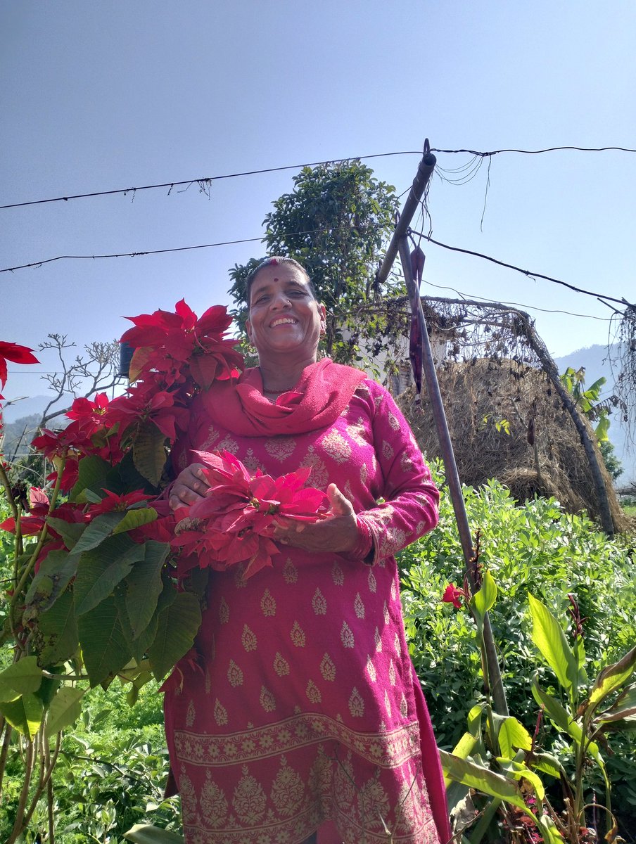 मान्छे विलय हुने अनेक बाटोहरु छन् 
तर जन्मिने एकमात्र बाटो हुन् आमा
माया गर्छु भन्ने जति पनि छन् 
तर वास्तविक मायाको रुप हुन् आमा❤️
