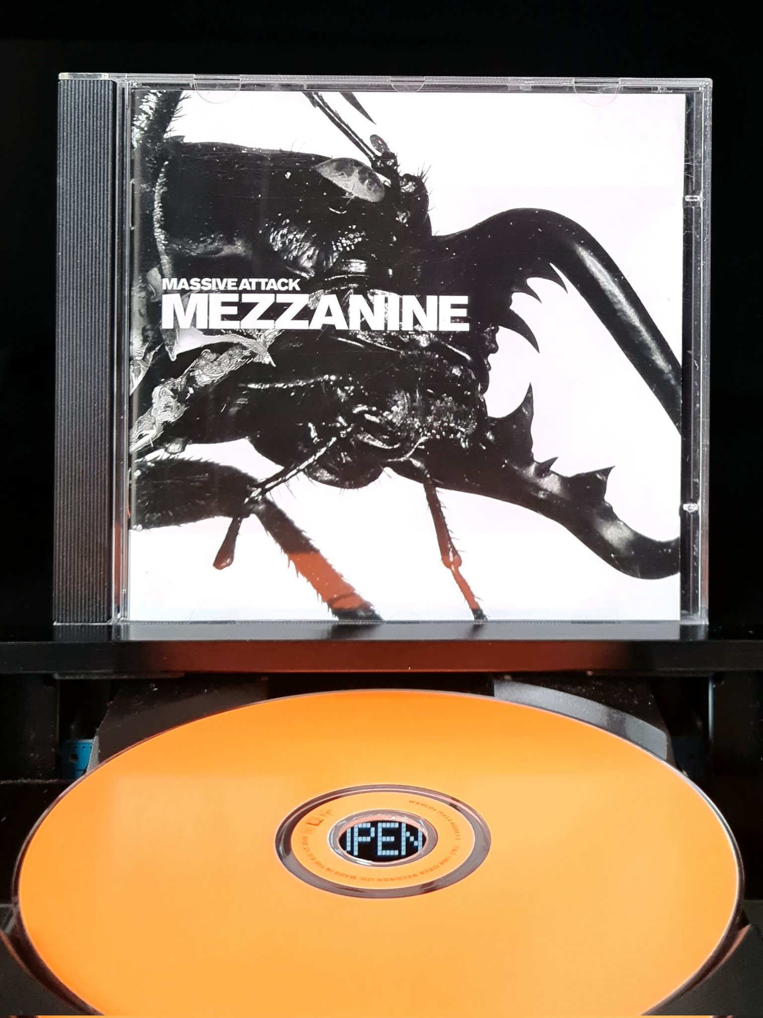 Massive Attack Mezzanine Vinyl 2LP —, 43 OFF