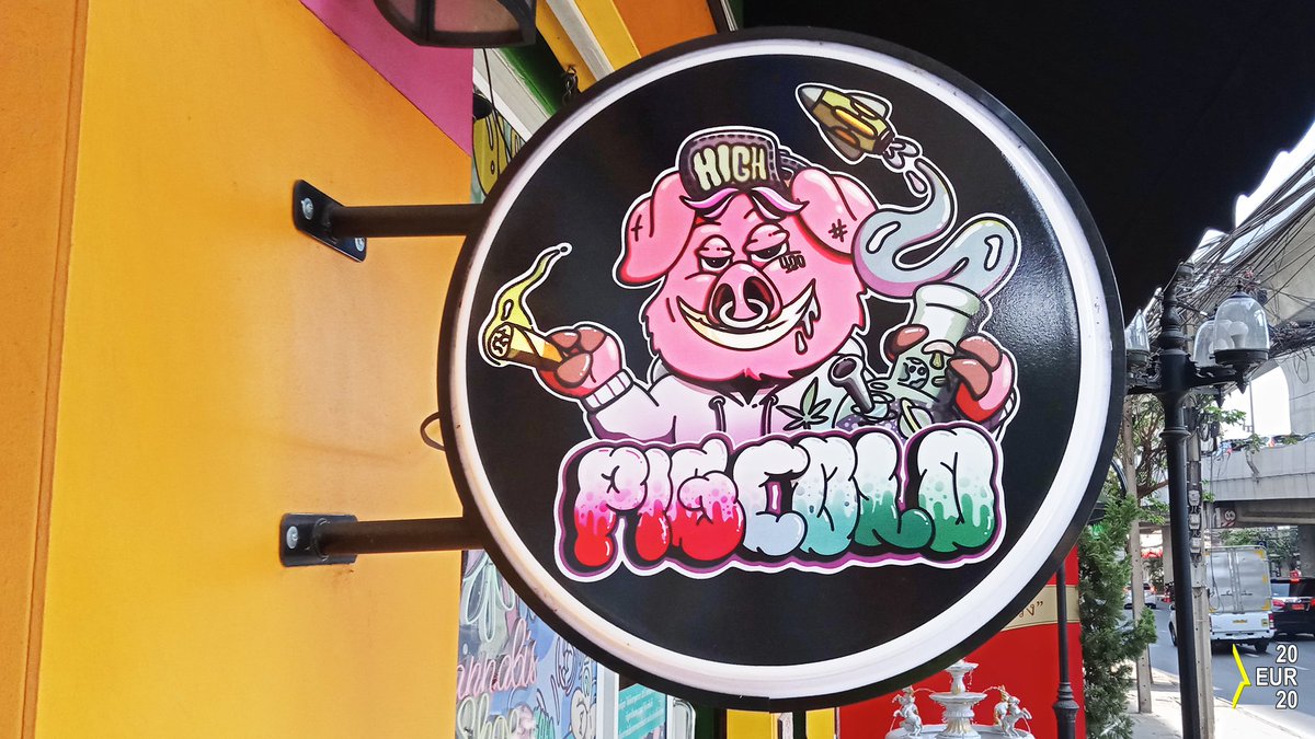 20Eur20's tweet image. 4/20 #BangkokBusiness #BusinessSign #Thailand #Bangkok