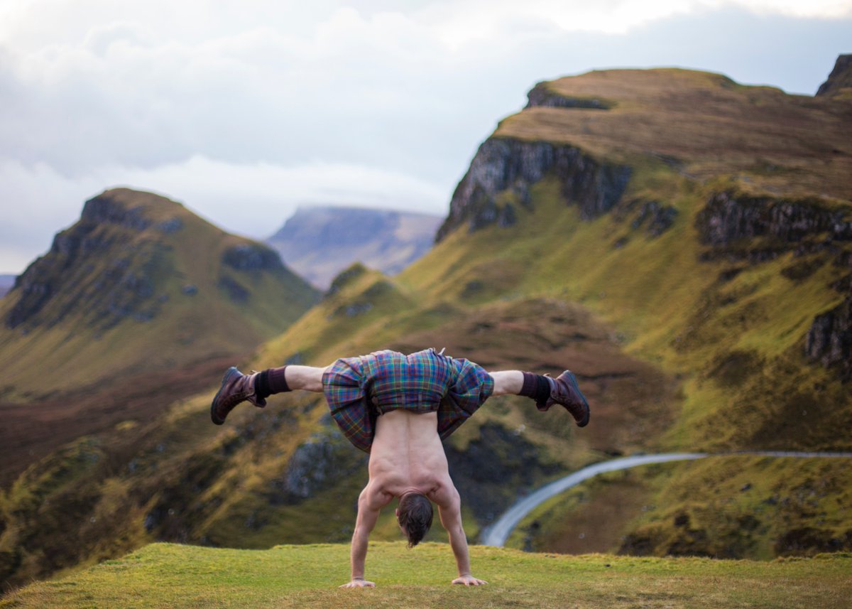 Scottish_Banner's tweet photo. At #AustralianCelticFestival you can attend an #KiltedYoga Day Retreat with @Scottishyogaboy of #KiltedYogis May 4
👉Tkts $150+booking fee:https://t.co/nEKQCneNlV
#australiancelticfestival2023 #acf2023 #gleninneshighlands #gleninnes #celticfestival #finlaywilson #scottishbanner https://t.co/Y6BEuiCC79