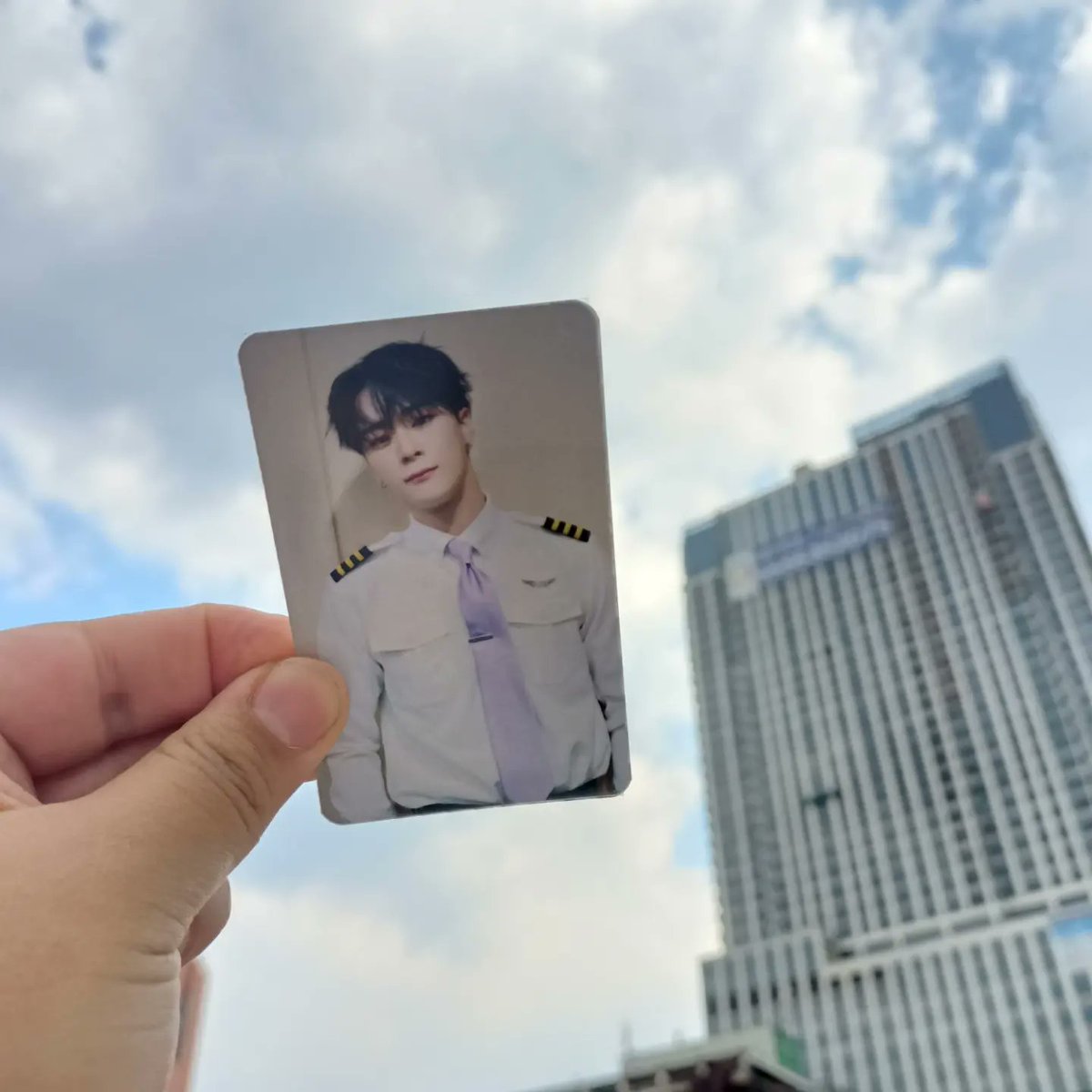 111Mayito's tweet photo. Vuela alto tesoro, tú cuidaste mi corazón y yo no pude cuidar del tuyo, siempre pensaré en ti en mis logros y miraré el cielo sabiendo que tú nos cuidas #Aroha siempre te amara Binnie 💖 @offclASTRO #MoonBin Brilla siempre mi luna 🌕🤍✨ https://t.co/1QjGdOnKc0