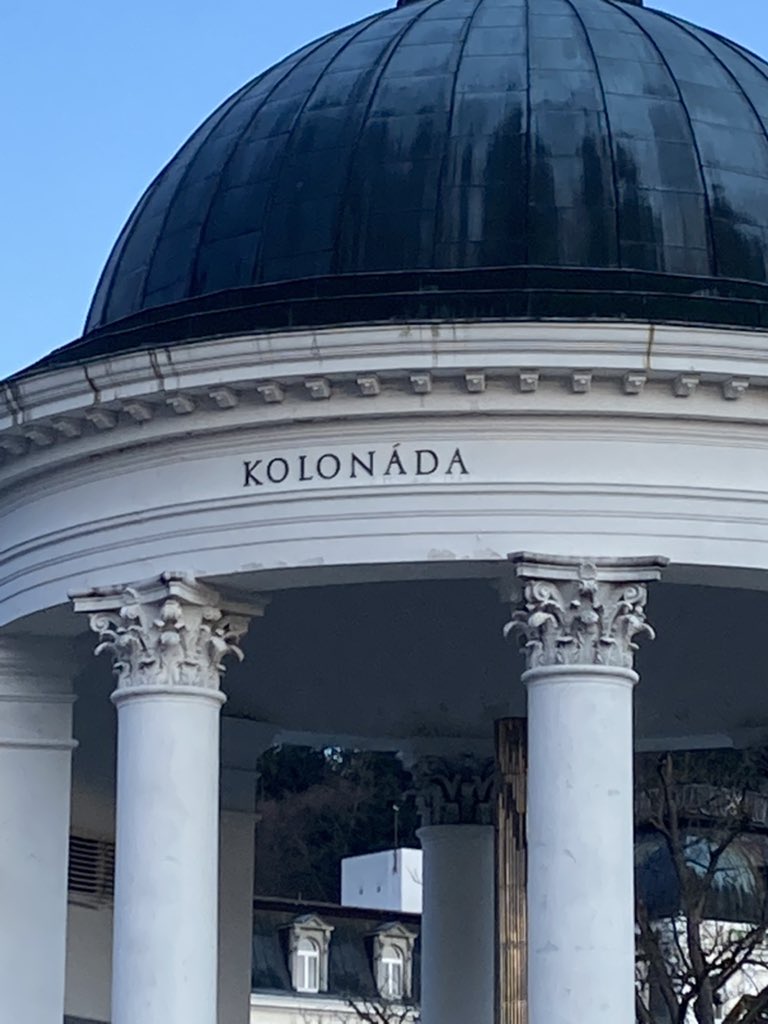 olaferfurt's tweet photo. #Kolonada gibt es in zwei Ausführungen, beides sind Originale LG aus intensivem Boxenstop #Marienbad gestern @Michael_Jahn_GB @AHildebrandt70 @mike_leder https://t.co/XF3Q7YoExP