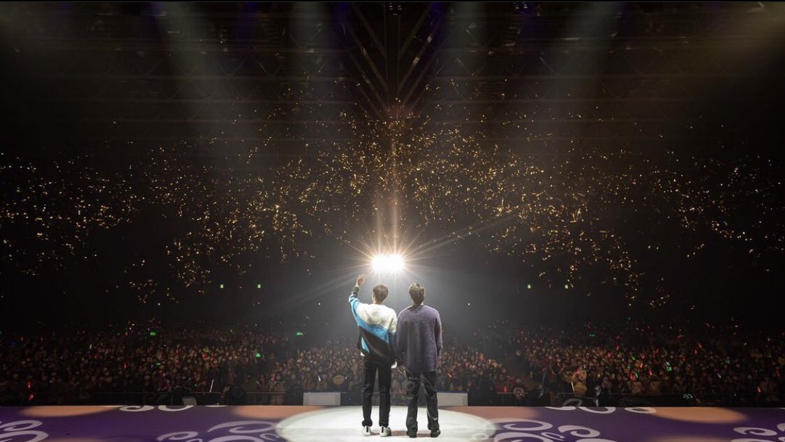 MahasiswaPeraya's tweet photo. Anyway for our Anniversary, i wanna give a big appreciation for @peraya_official who choose to still here, still open the homebase, support all of KristSingto's work even with another couple too. And this base really teach me to still support whatever KristSingto's work. 

Thankyou so much for ur dedication and please stay here until we get our time again na, I love you Admin!

#คริสสิงโต
#ทีมพีรญา 
#KS6thAnniversary