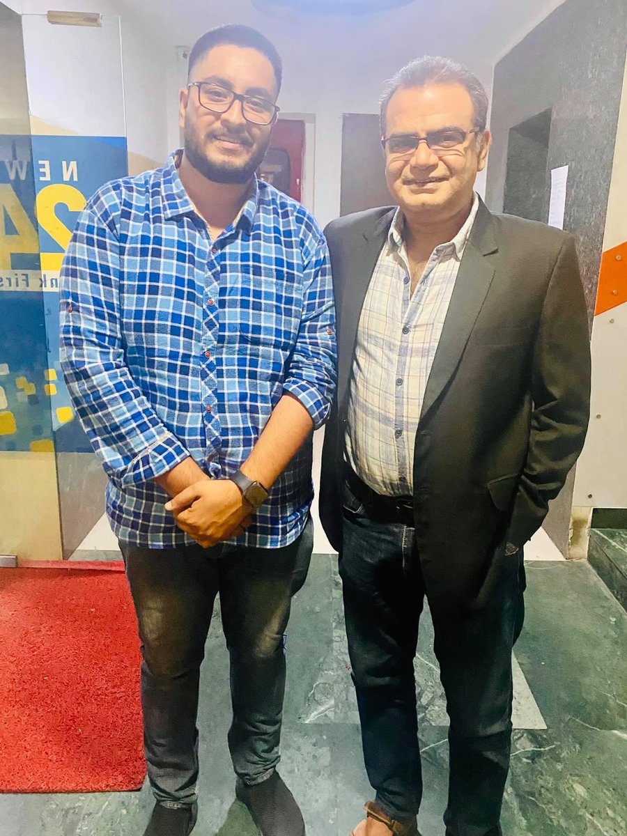 EklavyaSinghBKU's tweet photo. किसान भाइयों आज भाई संदीप चौधरी जी को आपके साथ कि जरूरत है #News24 को ये सरकार बंद करना चाहती है क्योंकि इन्होंने किसान आंदोलन से लेकर आज तक आपको सचाई दिखाई हैं। 

@news24tvchannel @sandeep_ch24 
@OfficialBKU @kisanItcell1 https://t.co/H3VBQQJDiI
