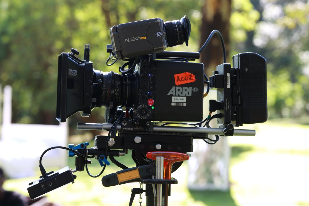 SensationsKE's tweet image. It&apos;s a blessing to get to play with not only Hollywood&apos;s favorite camera but also the best cinema camera in the world. #cameraassistant #cinematography #filmmaker #ArriAlexa #arrialexamini