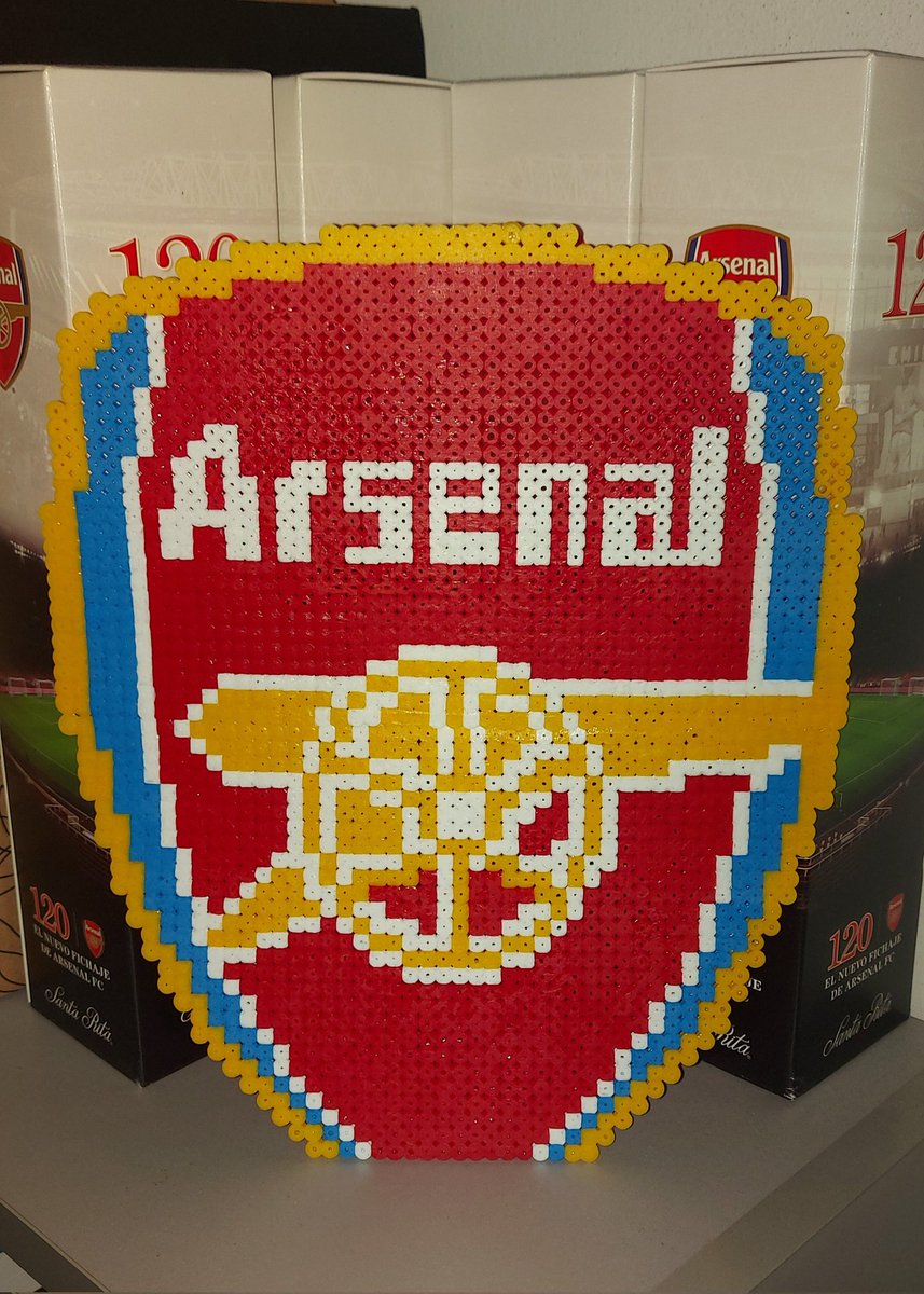 SialaTV's tweet photo. Ale fajny gift ❤️ #Arsenal #Pyssla #Ikea https://t.co/yxeunvRxBe