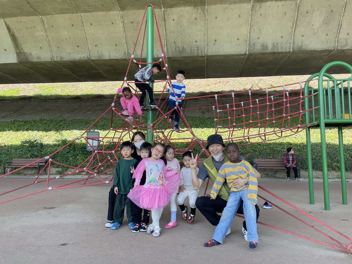 김수로 tweet media