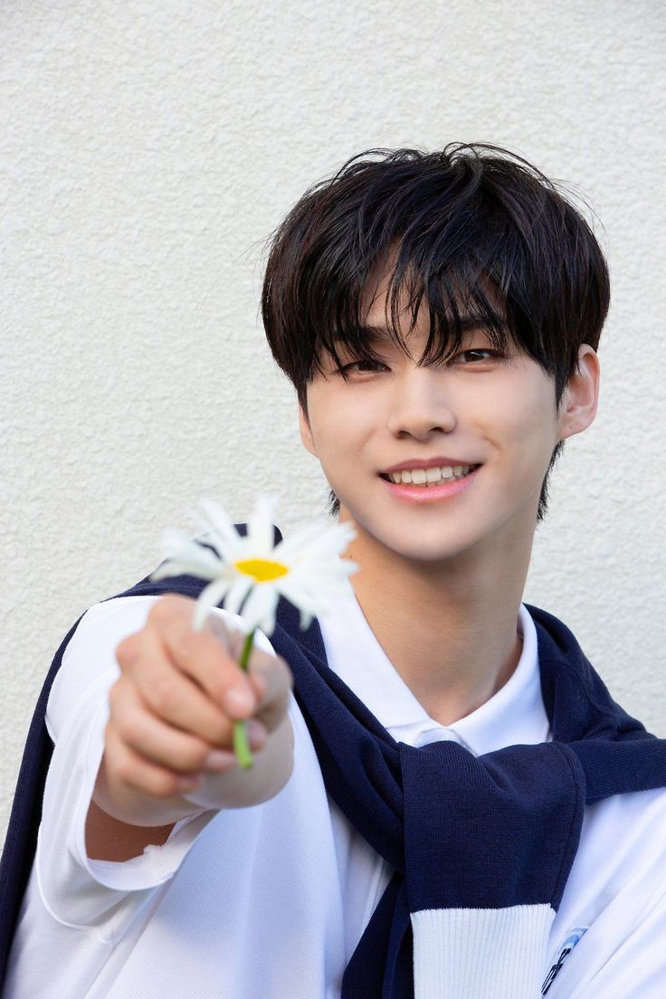 ZiLing1009's tweet photo. Just be you wherever you are
不論你身在何處的要做自己
別怕你還有Ari們
#StandByKyoungyoon 
#DKZ 
#디케이지
#경윤 
#KYOUNGYOON 
@dkz_dy https://t.co/yW5veVjhgm