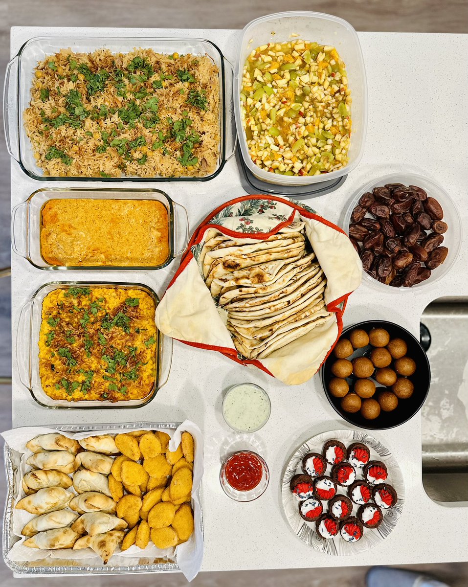 hamza_azhar's tweet photo. Time to add chef in my resume! https://t.co/4rAFyIAOhj