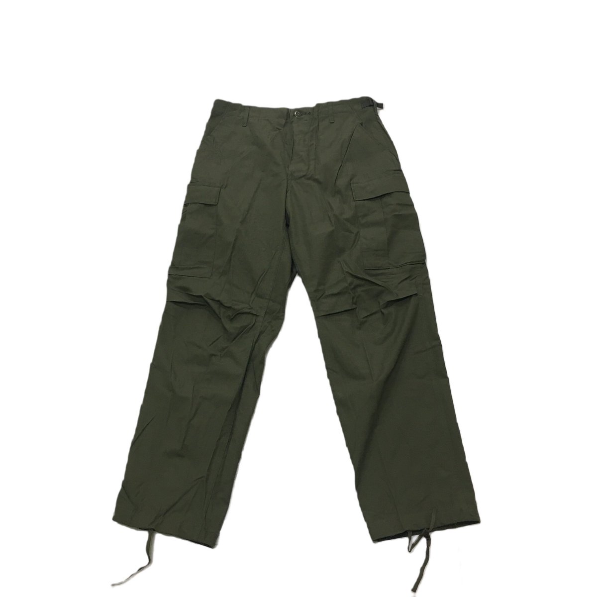 usjunkmarket's tweet photo. ▶︎▶︎ Restock ◀︎◀︎

US Army Jungle fatigue 6p pants(deadstock)

欠品していたミリタリーパンツの再入荷です🙌
ミリタリーパンツの中でもオーソドックな型で、余計なものを削ぎ落としたミニマムなデザインは完成された美しさがあり、熱帯地域用のリップストップ生地が蒸し暑い夏にピッタリ! https://t.co/ucotYSyR4B