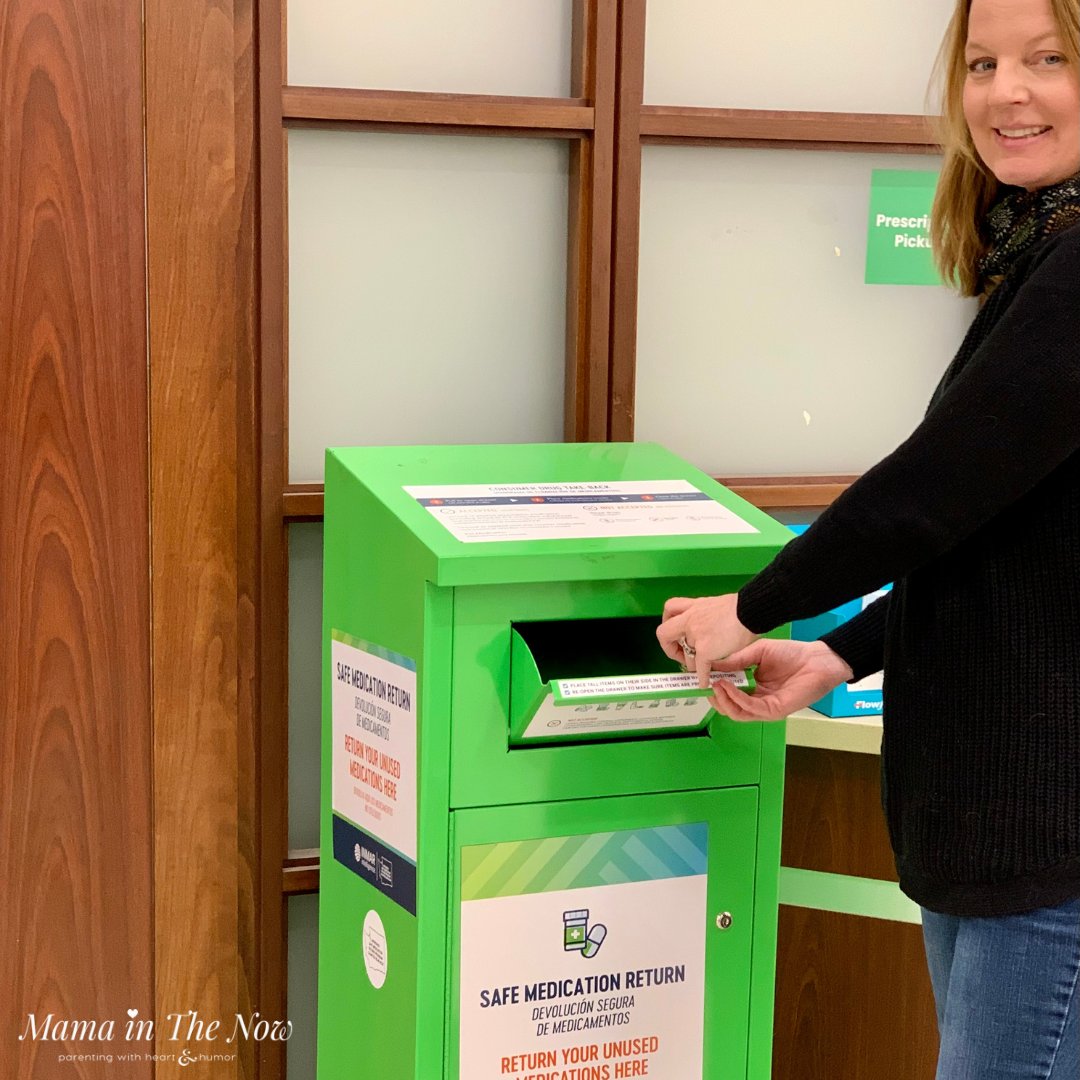 #ad This Saturday, take advantage of National Prescription Drug Take Back Day on April 22, 2023. 
Keep your family safe by removing and properly disposing of unwanted and expired medications.
mamainthenow.com/dispose-expire…
#ConsumerDrugTakeBackWashington @lifeincheckcdtb