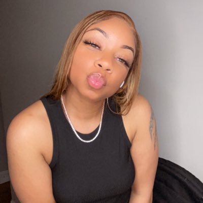 MeanAssEasha's tweet photo. #NewProfilePic https://t.co/pB4WTtGU1b