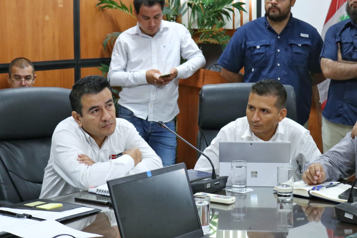 AgripinoJimenez's tweet photo. El día de ayer se iniciaron las reuniones técnicas de trabajo, con la finalidad de prevención, preparación y reducción del riesgo ante el (FEN Global), estuvimos presentes en las coordinaciones del Gore Piura, como parte del equipo técnico que lidera nuestro Gobernador Regional. https://t.co/7H2Le7mc4a