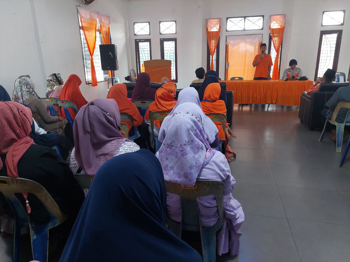 IskanQL's tweet photo. Silaturahmi sekaligus menerima aspirasi masyarakat Kab. Labuhan Batu, ditutup dengan acara buka bersama.
(Posted by Admin)
#LabuhanBatu
#IskanQolbaLubis
#PejuangSosial
#PejuangHaji
#FPKS
#DPRRI
#KomisiVIII
#SUMUT2 https://t.co/g7TzG2YIIN