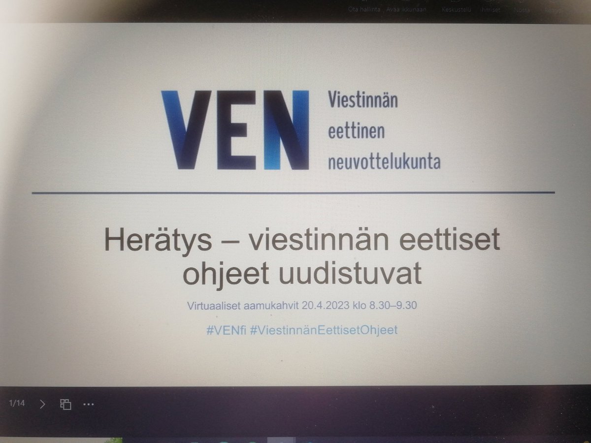 LeenaLaamanen's tweet photo. Viestintäkollegat tärkeän äärellä. Uudet linjaukset korostavat avointa viestintäkulttuuria. #VENfi #ViestinnänEettisetOhjeet https://t.co/iEQa7RRoZK